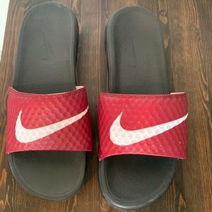 maroon nike slides